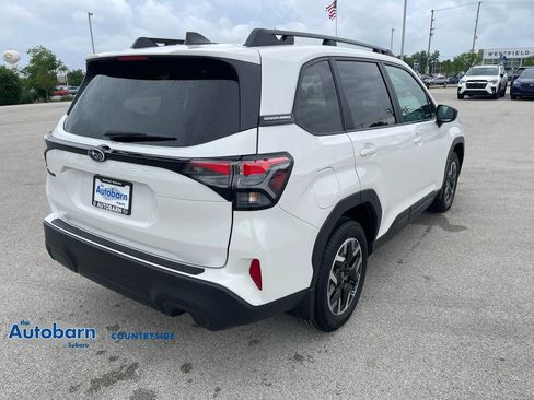 Used 2026 Subaru Forester Premium AWD/4WD image 5