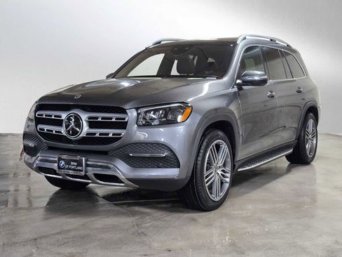Used 2023 Mercedes-Benz GLS 450 4MATIC image 3