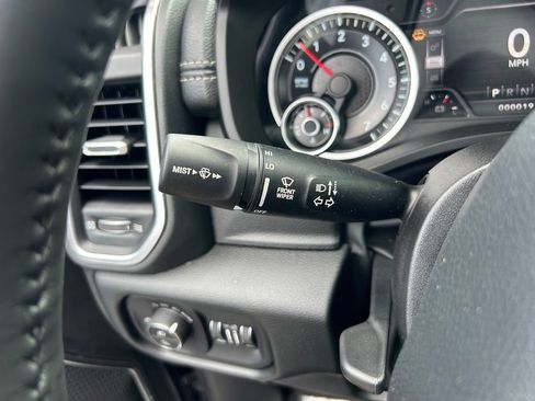Used 2022 RAM 1500 Laramie image 37