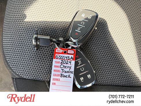 Used 2024 Chevrolet Traverse LT w/ Midnight/Sport Edition AWD/4WD image 6