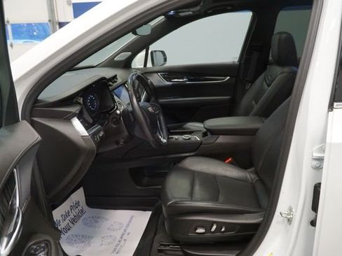Certified 2024 Cadillac XT6 Premium Luxury w/ Technology Package AWD/4WD image 13