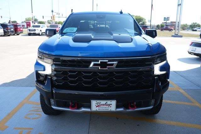 Used 2023 Chevrolet Silverado 1500 ZR2 w/ Technology Package AWD/4WD image 31