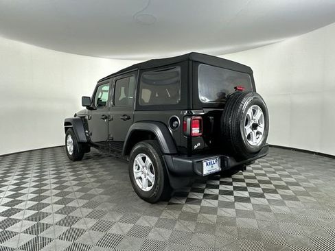 Used 2018 Jeep Wrangler Unlimited Sport S image 9