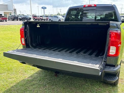 Used 2018 Chevrolet Silverado 1500 LTZ Z71 w/ Centennial Edition image 45