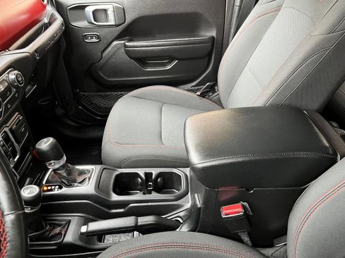 Used 2021 Jeep Wrangler Unlimited Rubicon image 33