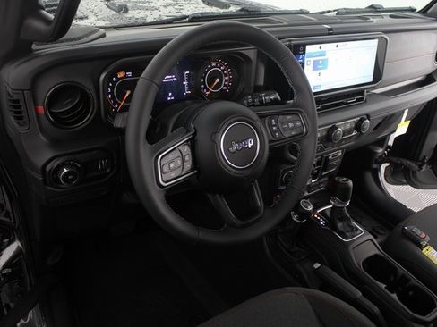 New 2026 Jeep Wrangler Unlimited Rubicon image 8