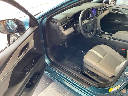 Certified 2025 Toyota Camry SE FWD image 9