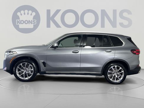 Used 2024 BMW X5 xDrive40i AWD/4WD image 2