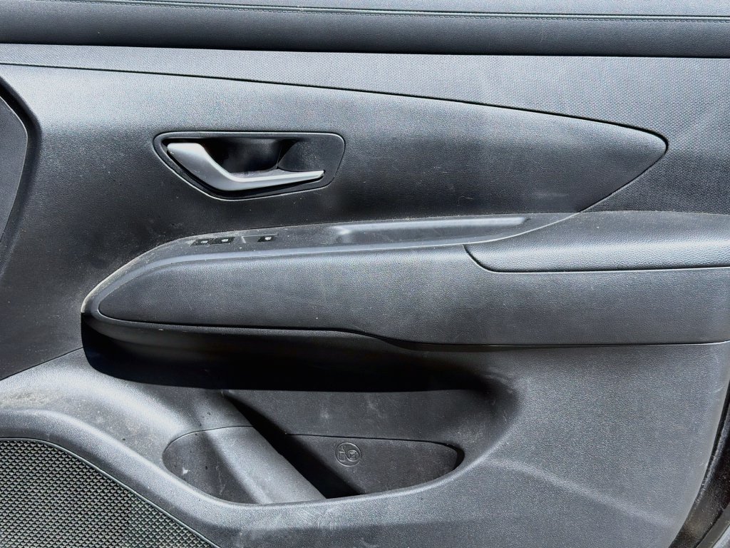 Used 2025 Hyundai Tucson SEL AWD/4WD image 17