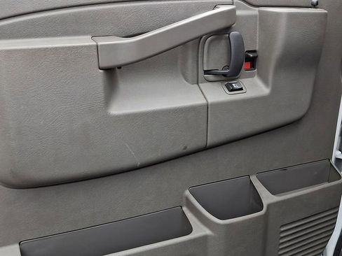 Used 2023 GMC Savana 2500 w/ Driver Convenience Package image 16