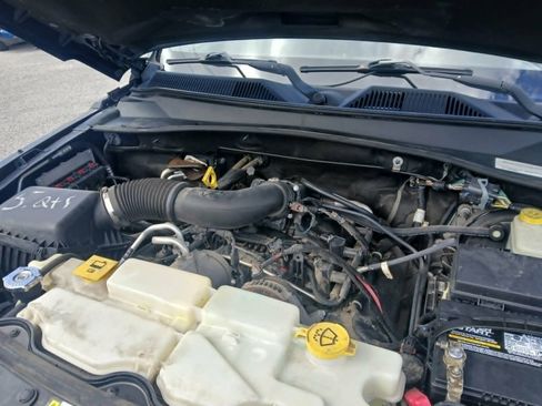 Used 2012 Jeep Liberty Sport w/ Driver Convenience Group RWD image 16
