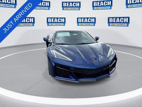 New 2027 Chevrolet Corvette Grand Sport w/ Z52 Sport Performance Package RWD image 3