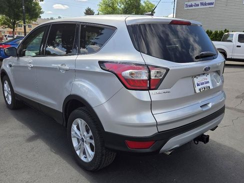 Used 2017 Ford Escape SE AWD/4WD image 11