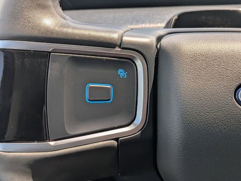 Used 2025 Ford Expedition Active image 26