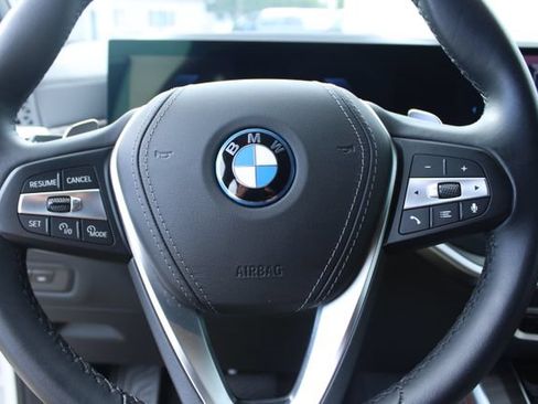 Used 2024 BMW X5 xDrive50e w/ Parking Assistance Package AWD/4WD image 26