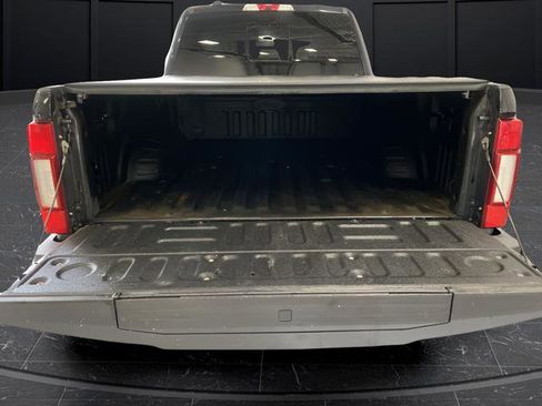 Used 2020 Ford F350 Platinum image 15