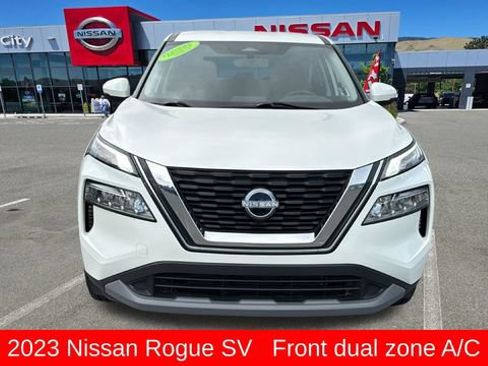 Used 2023 Nissan Rogue SV AWD/4WD image 8