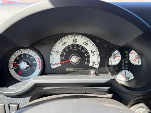 Used 2012 Toyota FJ Cruiser 4WD w/ Convenience Pkg image 8