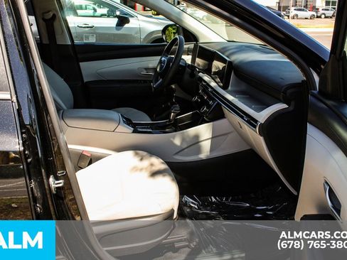 Used 2025 Hyundai Tucson SEL FWD image 18