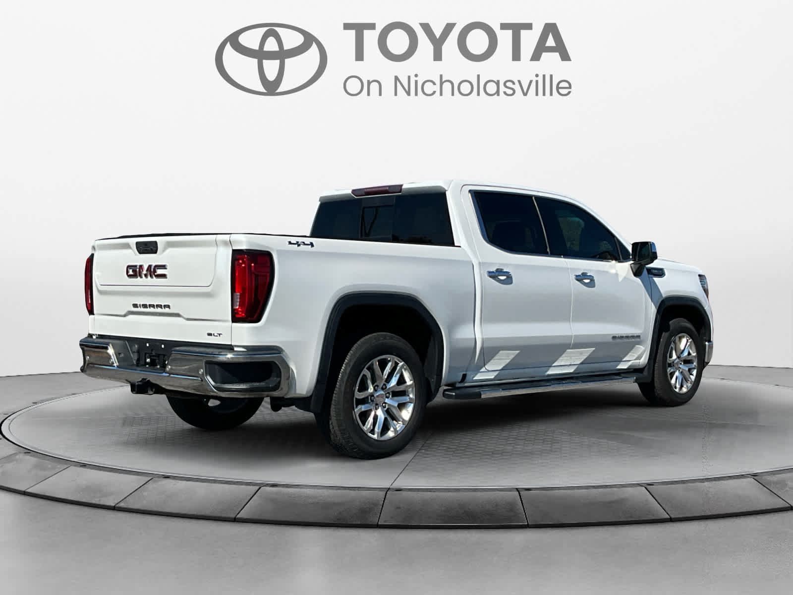 Used 2019 GMC Sierra 1500 SLT w/ SLT Premium Plus Package AWD/4WD image 5