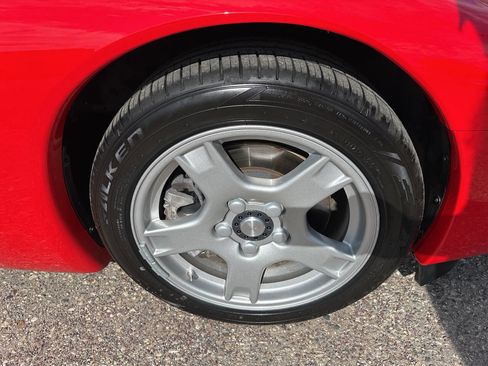 Used 1997 Chevrolet Corvette Coupe w/ Performance Handling Pkg image 10