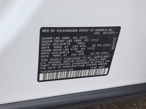Certified 2025 Volkswagen Atlas Peak Edition SE AWD/4WD image 40