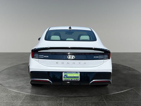 Used 2025 Hyundai Sonata SEL FWD image 8