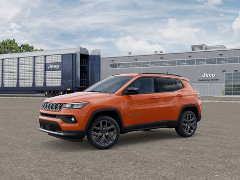 New 2026 Jeep Compass Latitude image 9