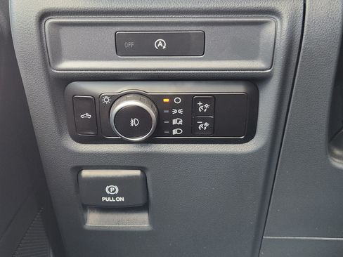 Used 2025 Ford F150 STX w/ Equipment Group 200A RWD image 16