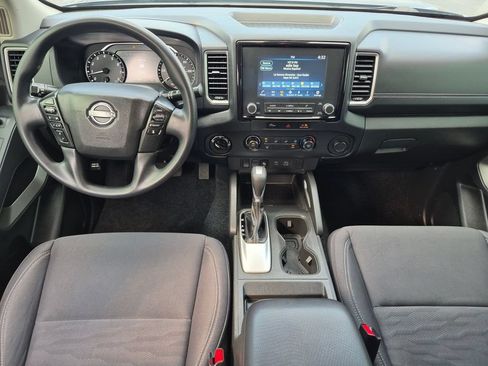 Used 2024 Nissan Frontier SV w/ Technology Package AWD/4WD image 24