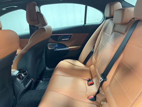 Used 2025 Mercedes-Benz C 300 4MATIC Sedan image 24