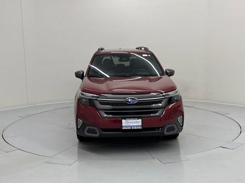 Certified 2025 Subaru Forester Limited image 8