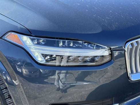 Certified 2025 Volvo XC90 B6 Plus w/ Protection Package Premier image 7