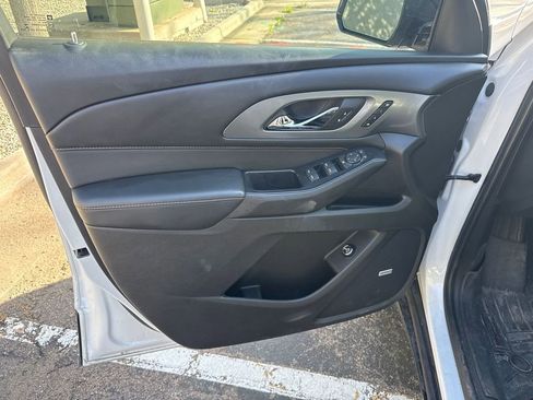 Used 2018 Chevrolet Traverse Premier w/ Redline Edition FWD image 9