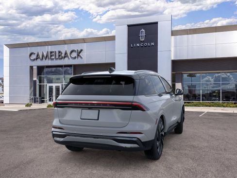 New 2026 Lincoln Nautilus Reserve AWD/4WD image 32