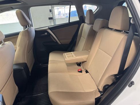 Used 2015 Toyota RAV4 XLE AWD/4WD image 22