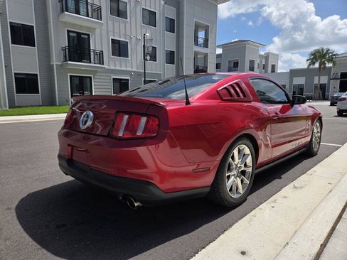 Used 2010 Ford Mustang Coupe RWD image 6