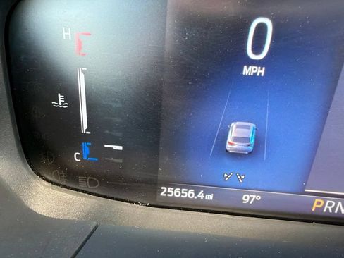 Used 2025 Ford Escape ST-Line FWD image 13