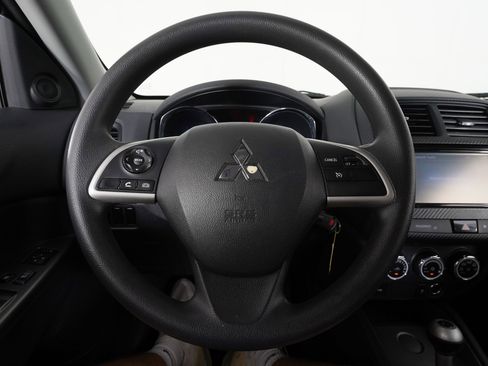 Used 2019 Mitsubishi Outlander Sport ES FWD image 14