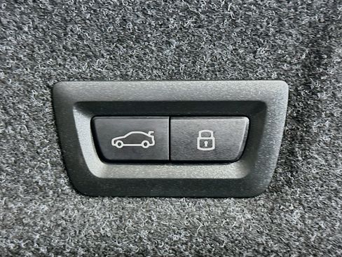 Used 2026 BMW 330i Sedan RWD image 31