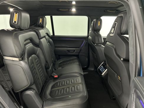 Used 2025 Rivian R1S Adventure AWD/4WD image 22