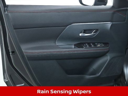 Certified 2025 Nissan Kicks SR w/ SR Premium Package image 17