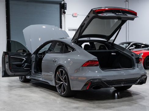 Used 2021 Audi RS 7 Sportback w/ Carbon Optic Package AWD/4WD image 40