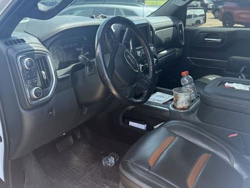 Used 2019 GMC Sierra 1500 AT4 w/ AT4 Premium Package AWD/4WD image 4