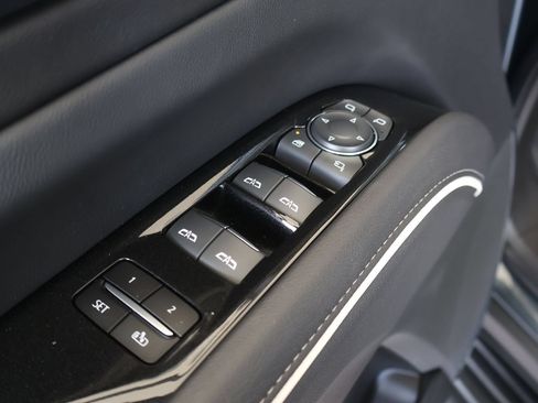 Used 2021 Cadillac Escalade Premium Luxury RWD image 10
