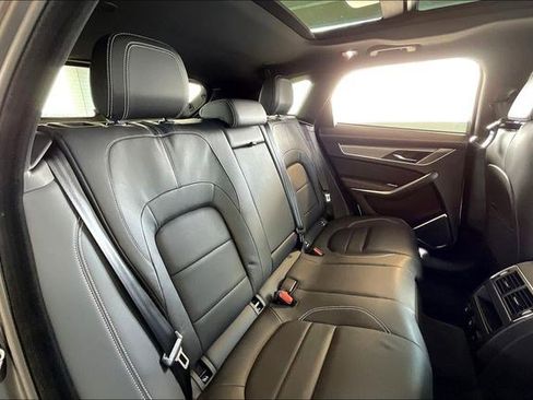 Used 2025 Jaguar F-PACE R-Dynamic S image 32