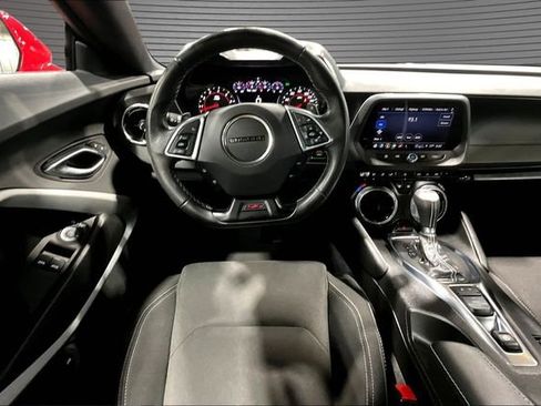 Used 2022 Chevrolet Camaro SS RWD image 8