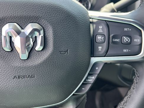 New 2026 RAM 2500 Big Horn AWD/4WD image 28