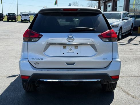 Used 2017 Nissan Rogue SV image 7