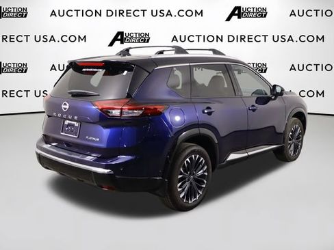 Used 2025 Nissan Rogue Platinum FWD image 44